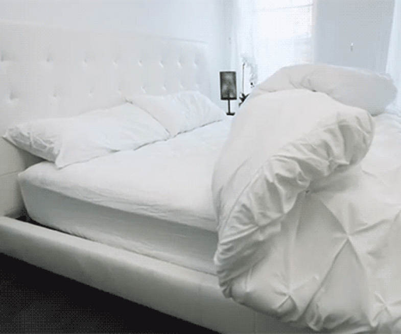 Self-Making Bed