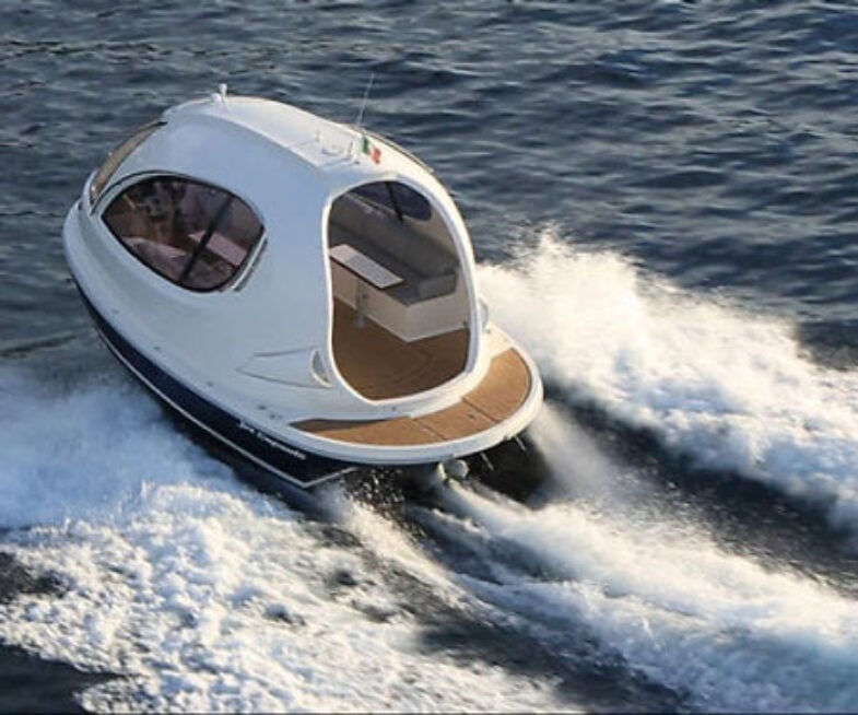 Jet Capsule