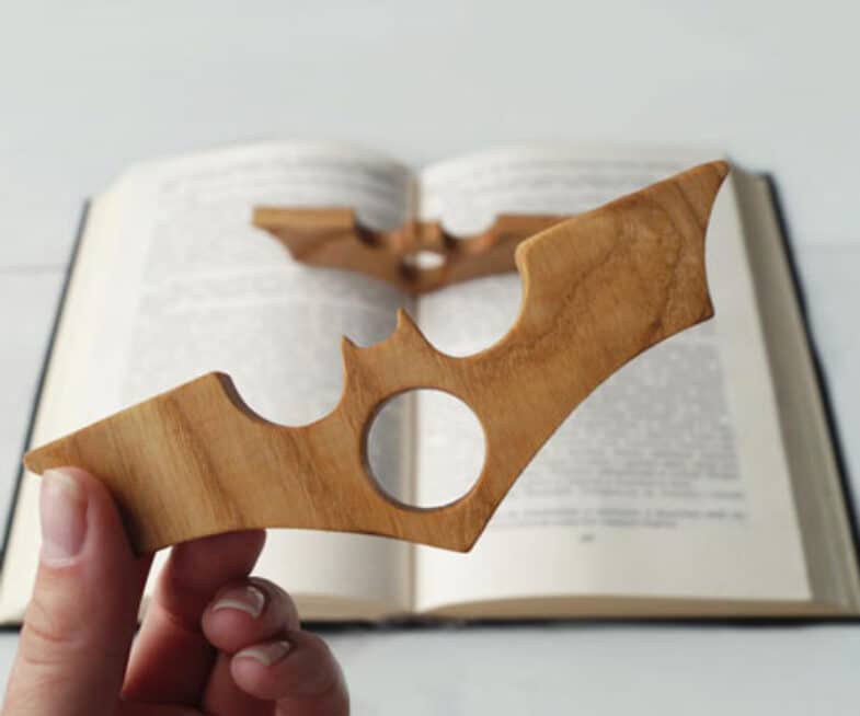 Batman Thumb Page Holder