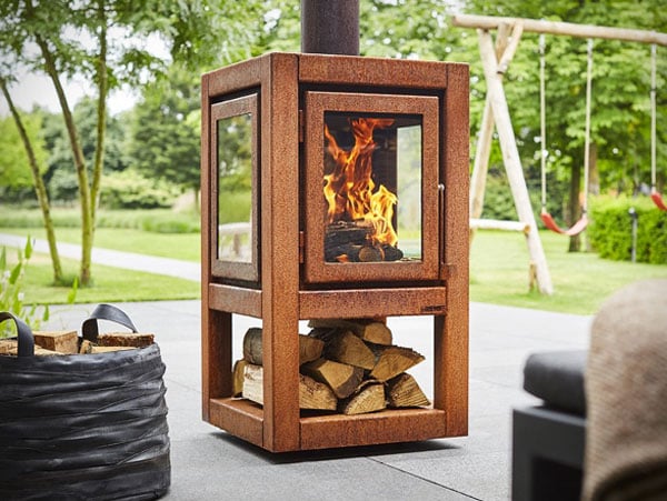 Quaruba Outdoor Wood Stove