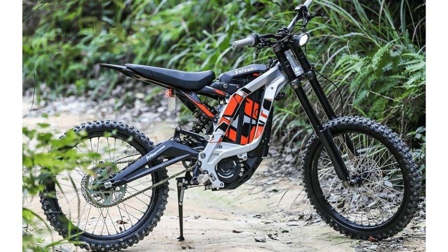 Electric Off-road Motorcross with 5000 Watt Motor