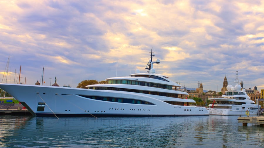 15-interesting-superyacht-fun-facts-that-makes-you-in-awe