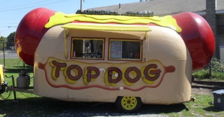 25 Creative Food Truck Ideas You Should Try 5-food-truck-design-ideas-that-will-catch-everyone-s-eye-petpooja