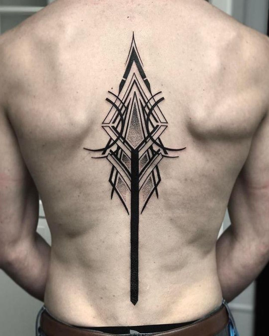 Geometric Tattoos That Redefine Body Art
