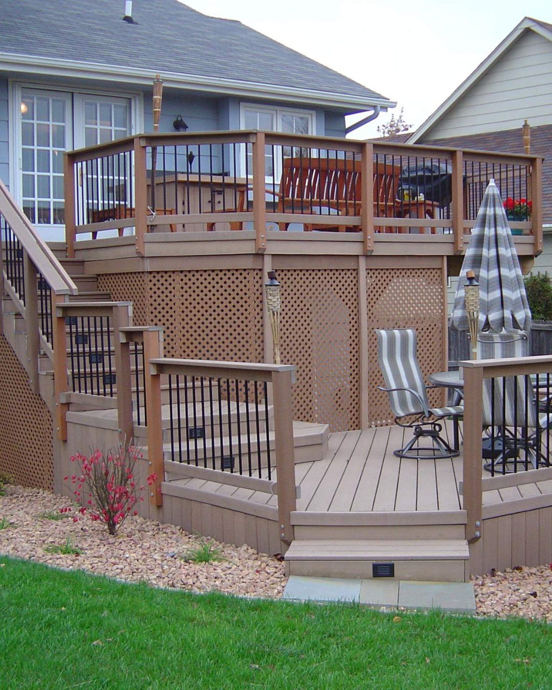 Creative Deck Designs to Transform Your Backyard