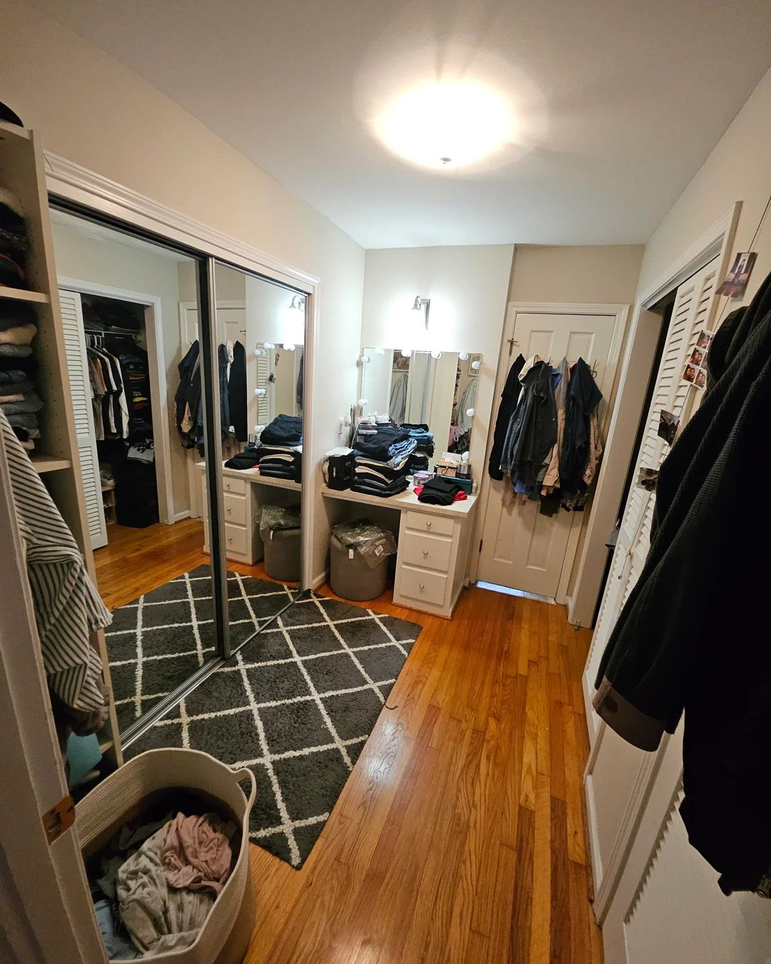 Dream Walk-In Closet Ideas That will Make You Redesign Yours Today