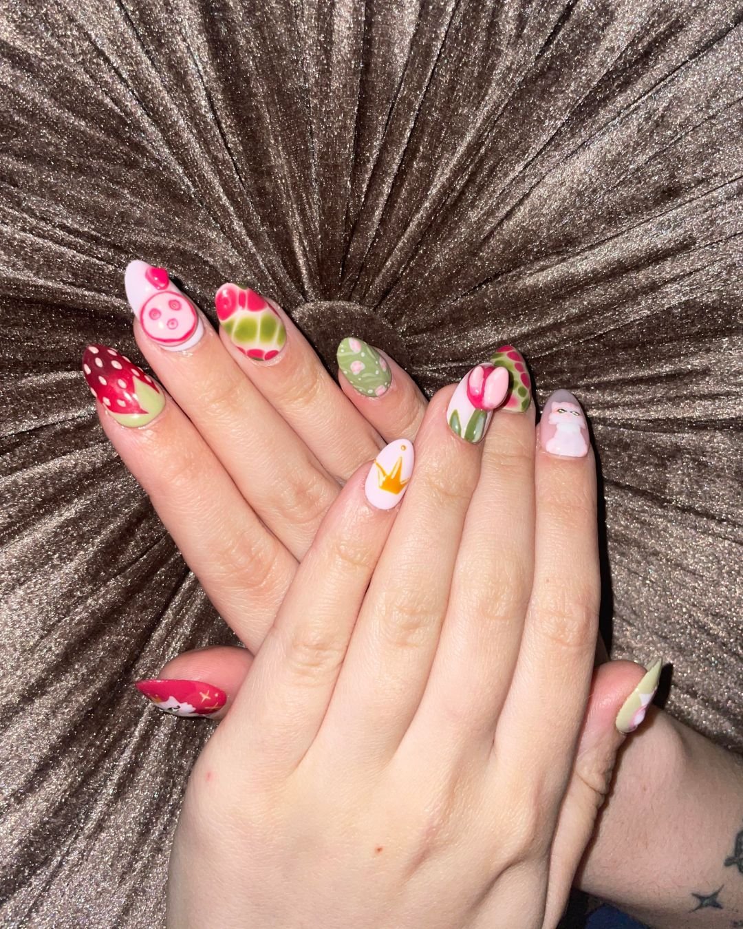 Short Alt Nails for Every Mood