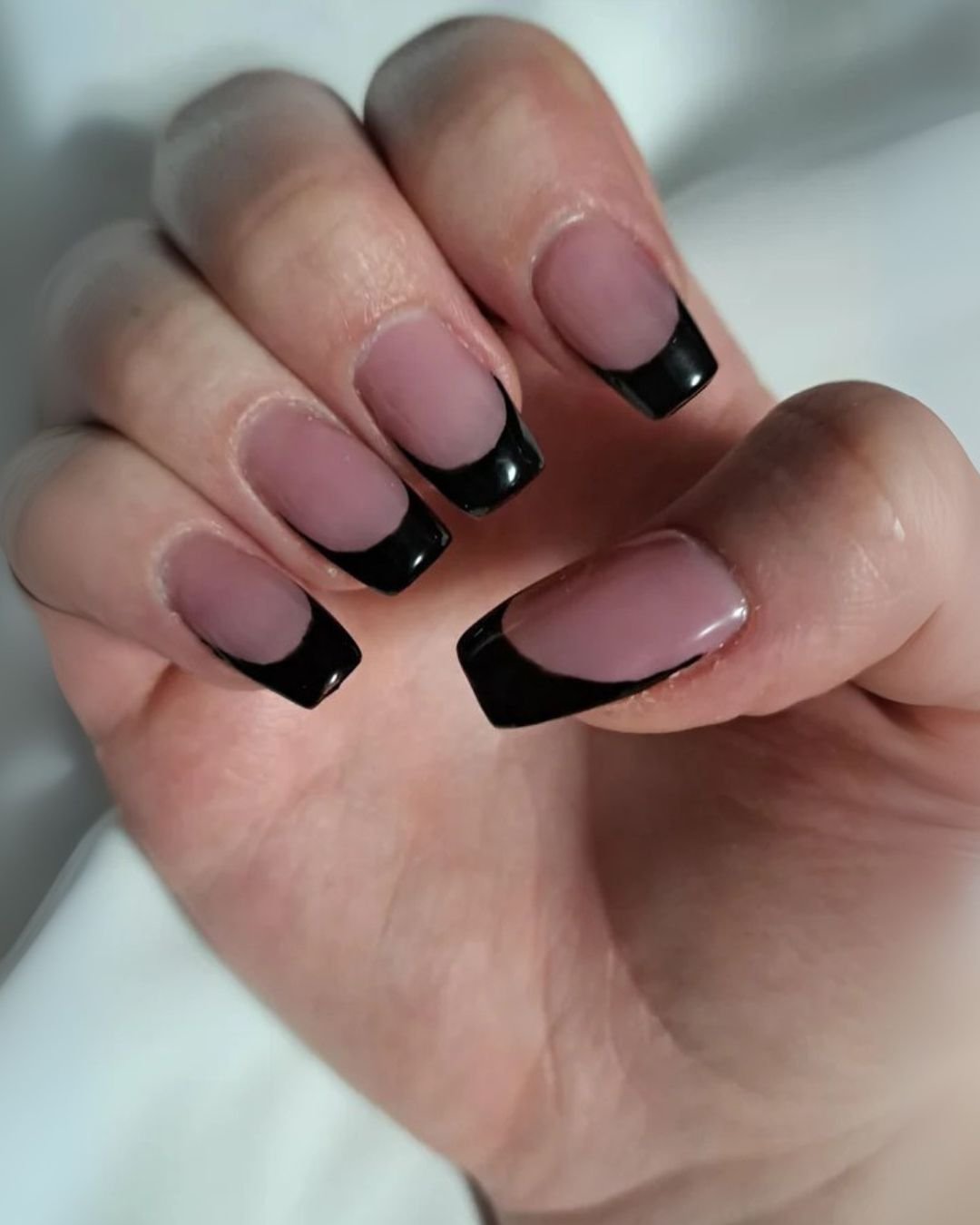 Fresh French Tip Nail Ideas to Try