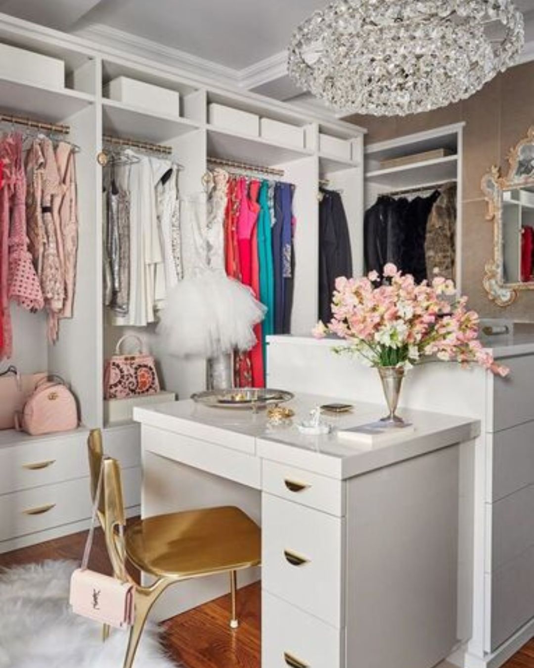 Dream Walk-In Closet Ideas That will Make You Redesign Yours Today