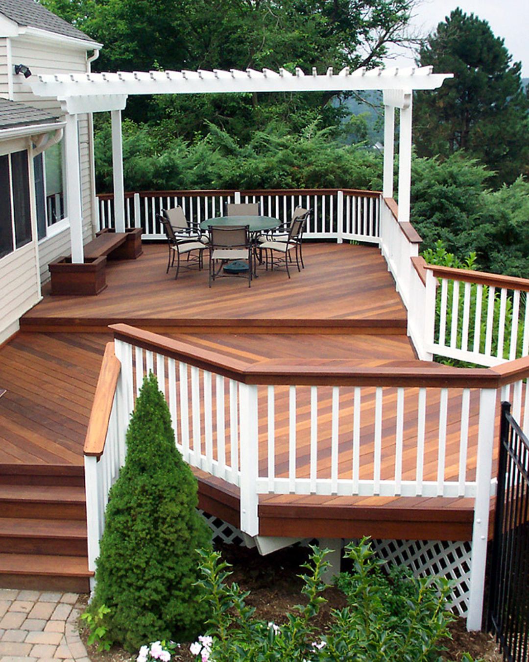 Creative Deck Designs to Transform Your Backyard