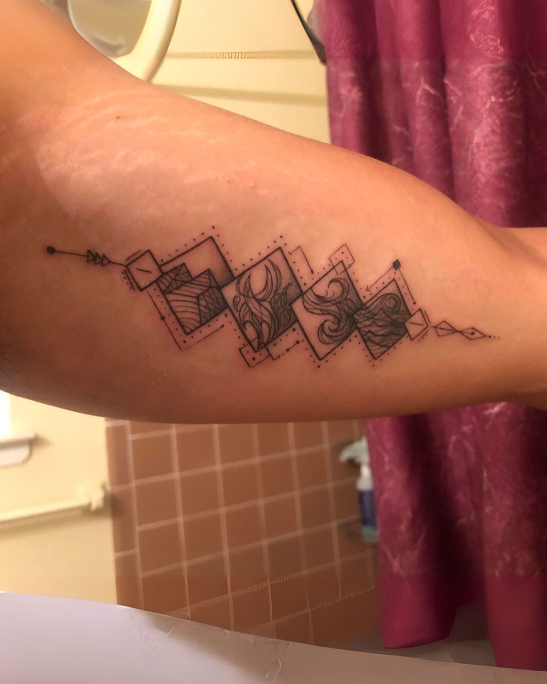 Geometric Tattoos That Redefine Body Art
