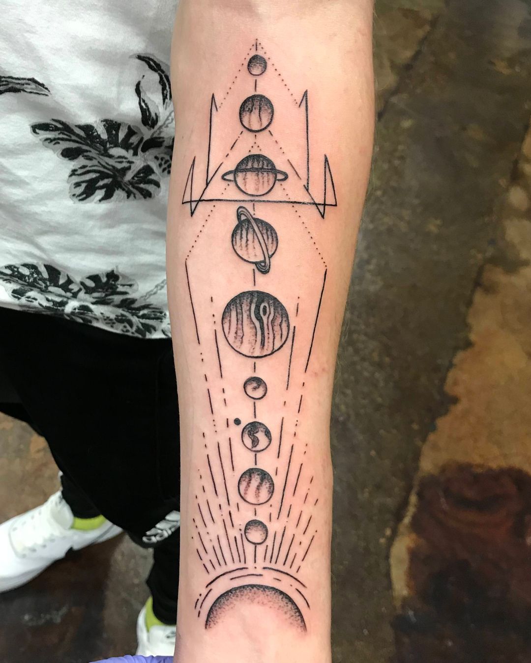 Geometric Tattoos That Redefine Body Art
