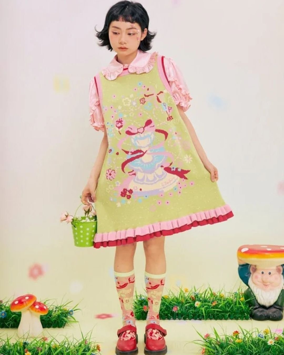 Why the 60s Babydoll Aesthetic is Trending Again
