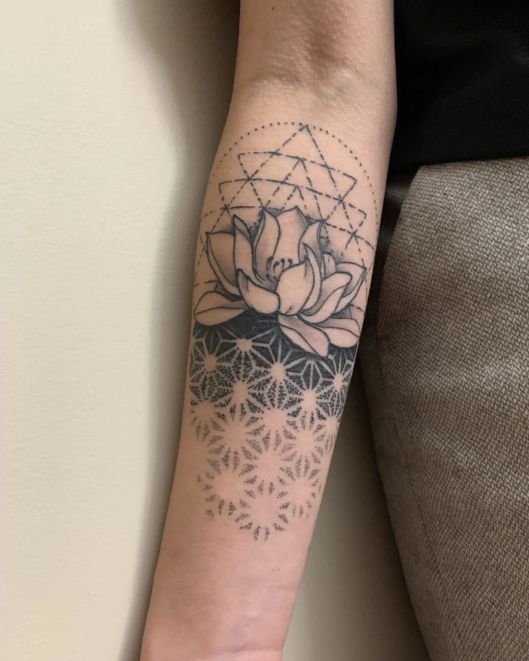 Geometric Tattoos That Redefine Body Art
