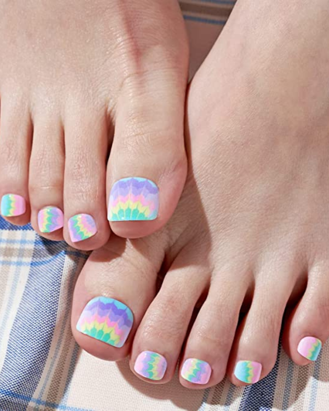 These Beachy Toe Nail Designs Are Too Cute to Miss