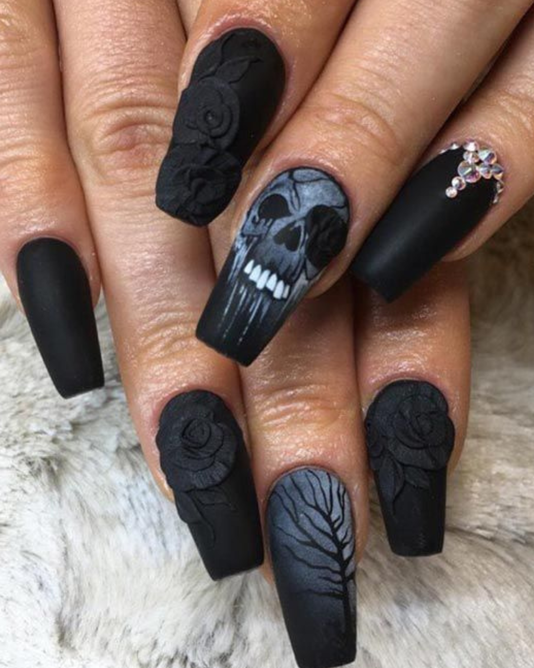 Hauntingly Beautiful Black Nail Ideas for the Perfect Halloween Manicure