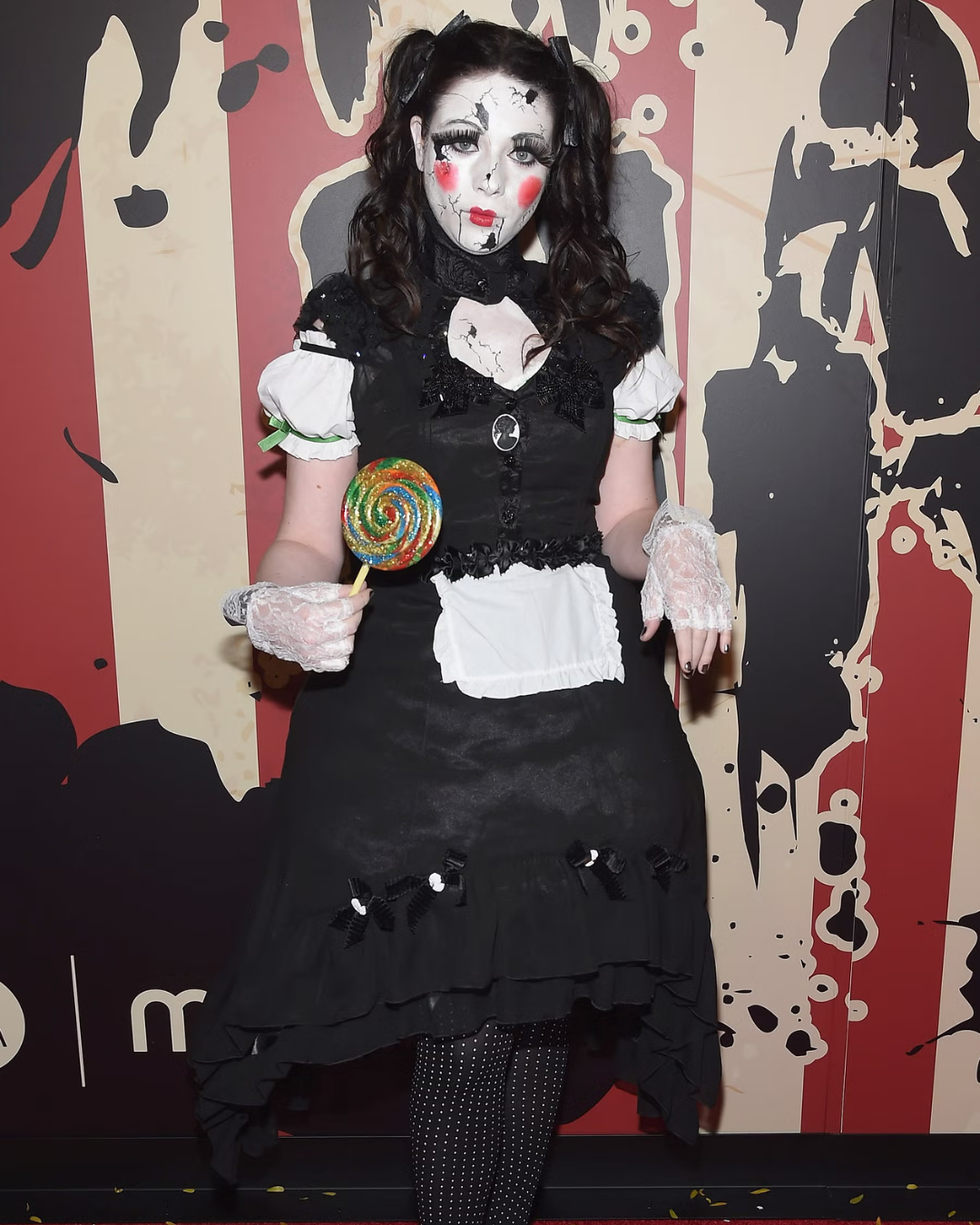 Chic & Spooky Halloween Outfit Inspo for Teen Girls Are Totally On-Trend