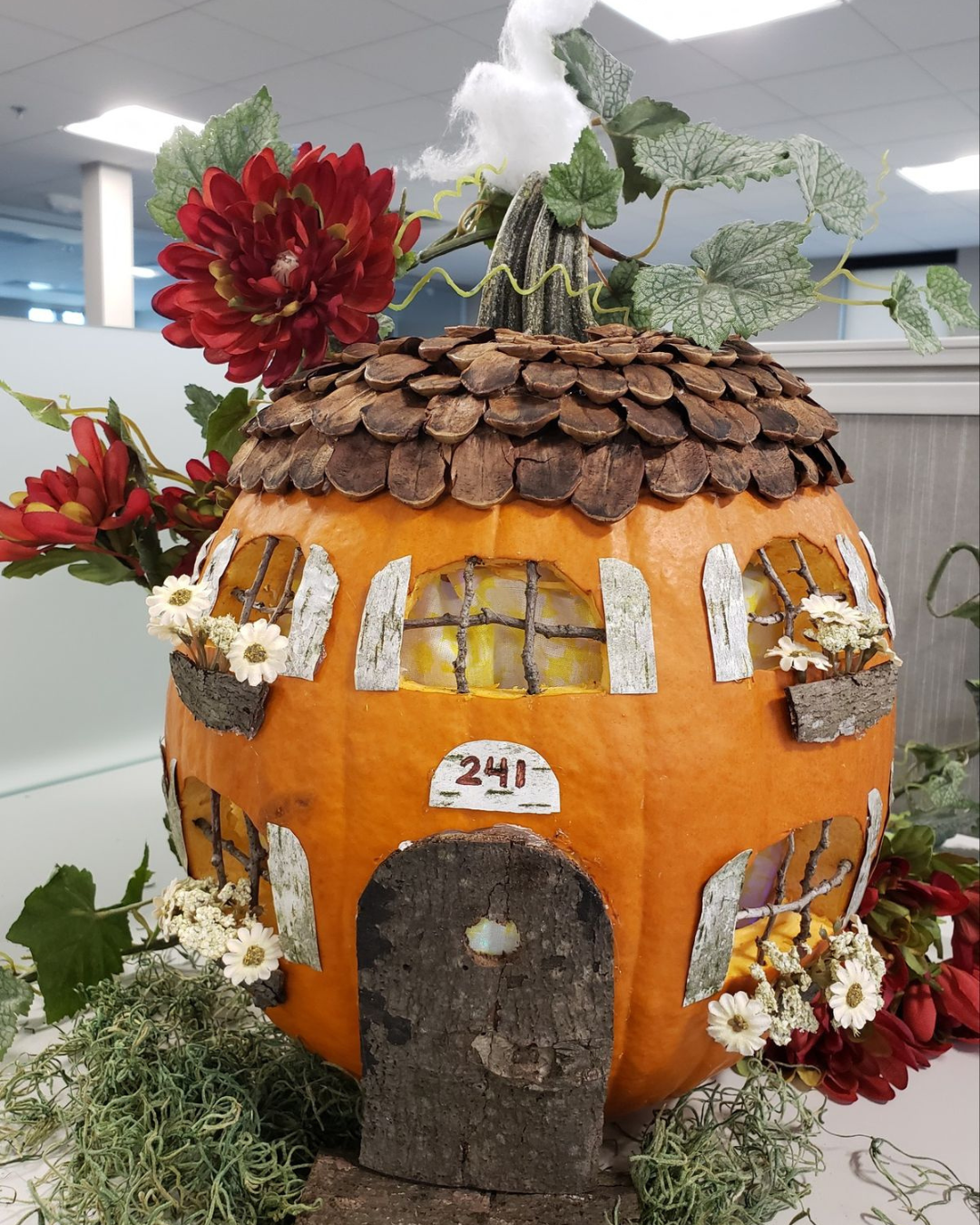 DIY Pumpkin Decorating Ideas That Are Totally Pin-Worthy