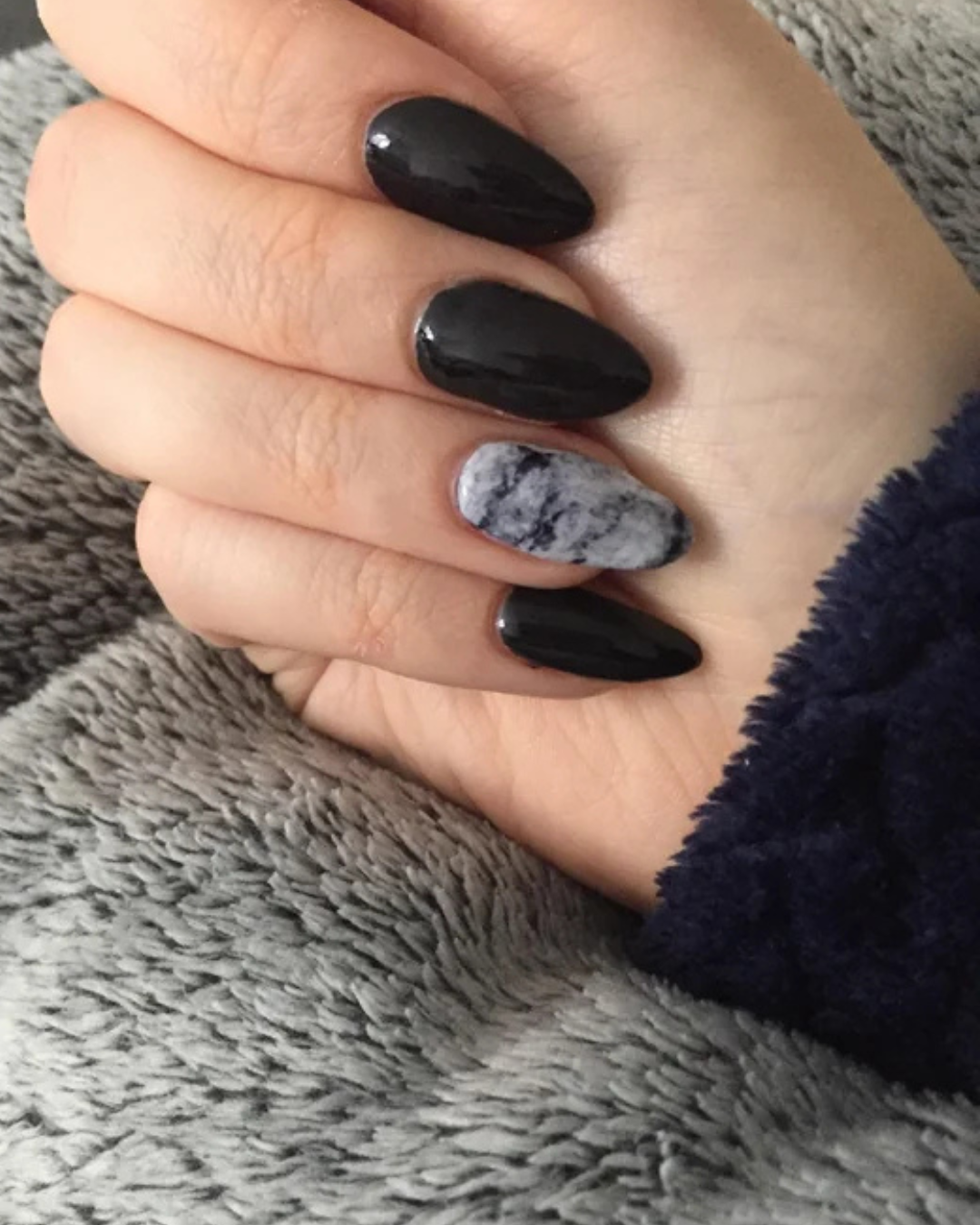 Hauntingly Beautiful Black Nail Ideas for the Perfect Halloween Manicure