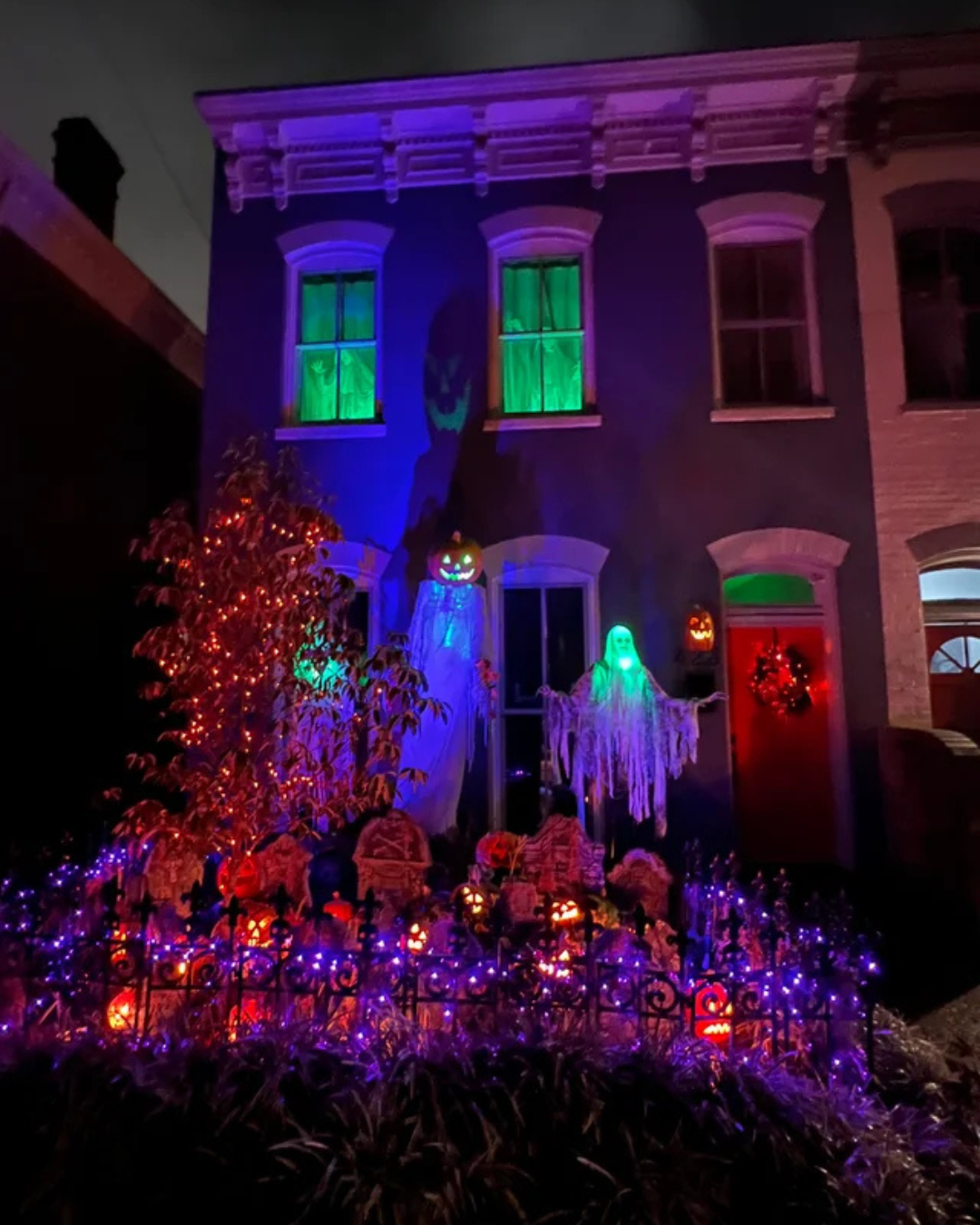 Spooky-Chic Halloween Party Decorations You Can DIY Tonight!