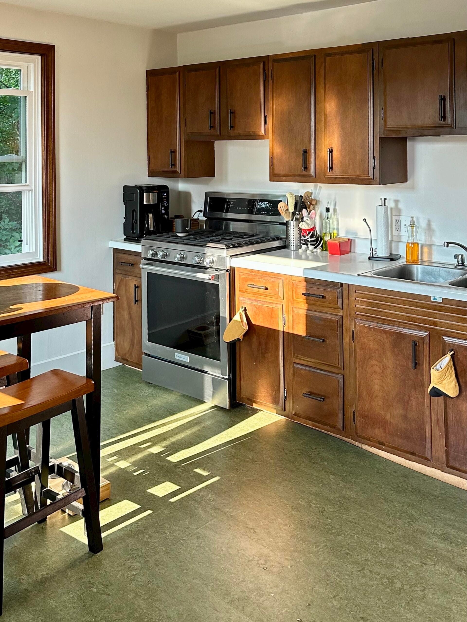 Cozy & Classic Kitchen Vibes