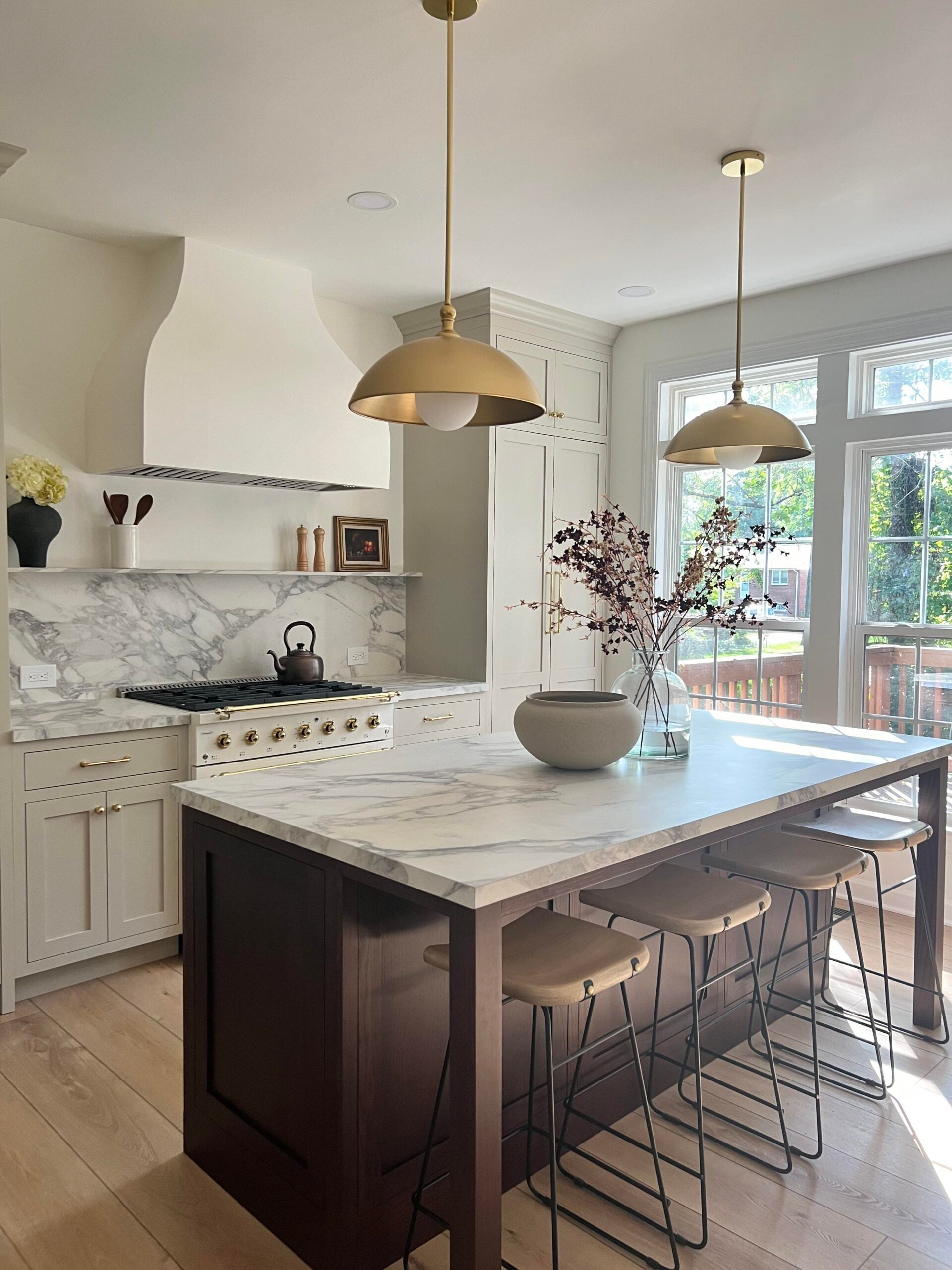 Sleek and Chic Kitchen Transformation