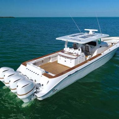 3000+HP Center Console Yacht