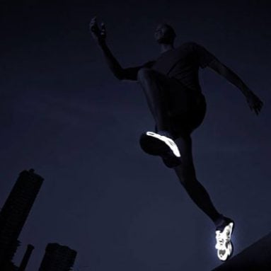 Invisible Light Reflective spray