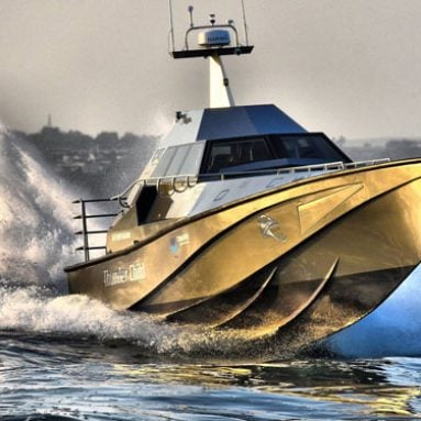 Self-Righting Capsize Recovery Boat